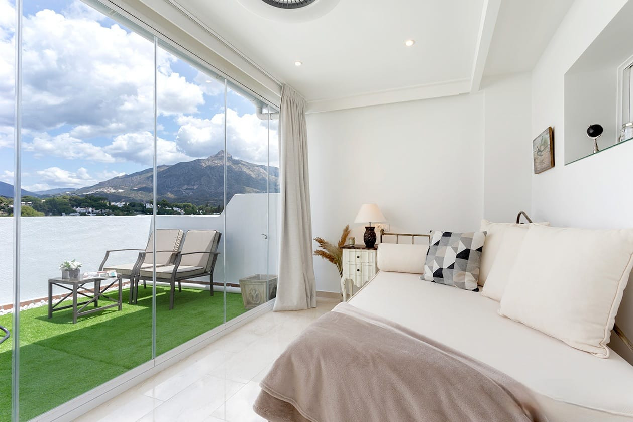 Casa de 3 Dormitorios y 2 Baños en alquiler en Nueva Andalucía, Marbella