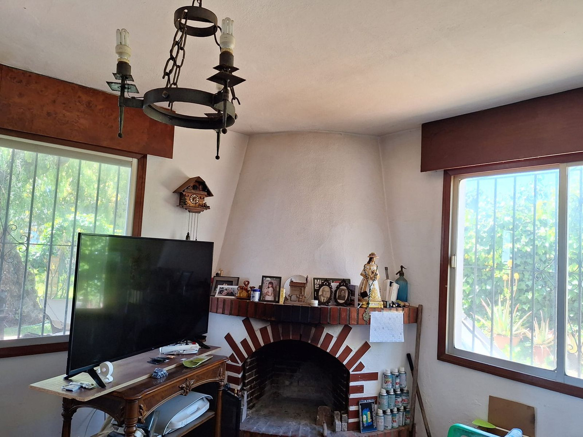 Finca de 3 Dormitorios y 1 Baño en venta en Estepona