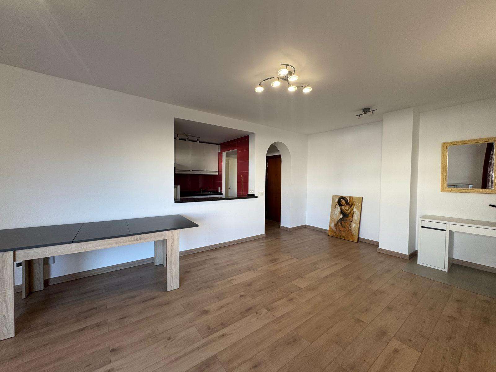 Piso de 2 Dormitorios y 2 Baños en venta en Estepona