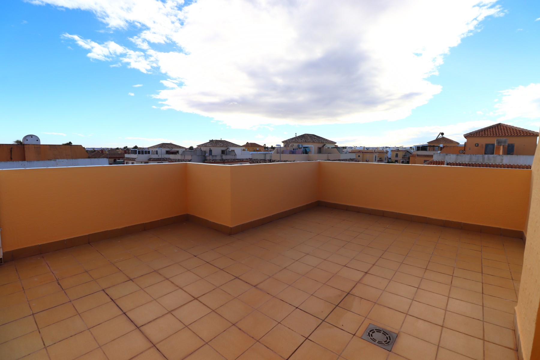 Casa de 3 Dormitorios y 2 Baños en venta en Torrevieja