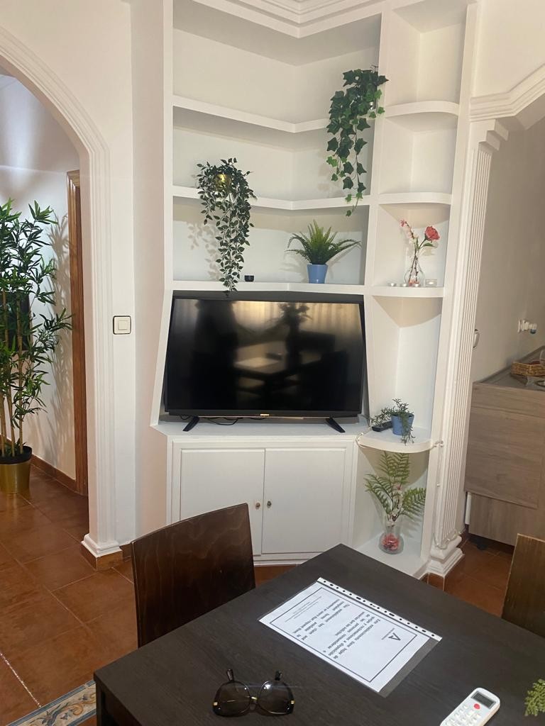 Casa Adosada de 12 Dormitorios y 5 Baños en venta en Almería