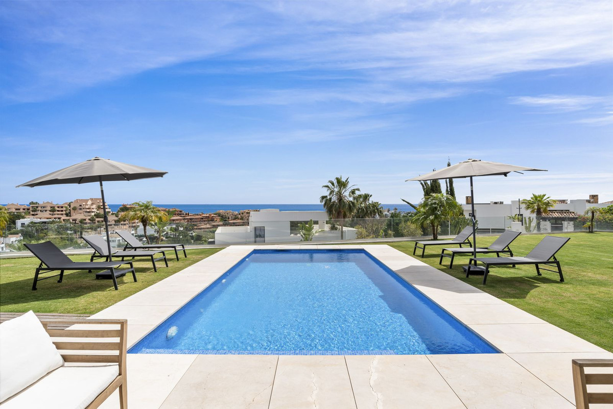 Casa de 5 Dormitorios y 6 Baños en venta en Benahavís