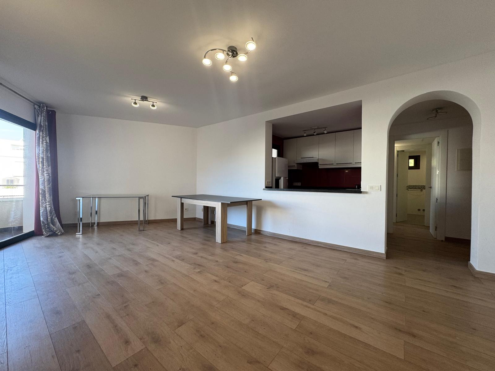 Piso de 2 Dormitorios y 2 Baños en venta en Estepona