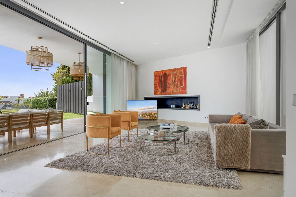 Casa de 5 Dormitorios y 6 Baños en venta en Benahavís