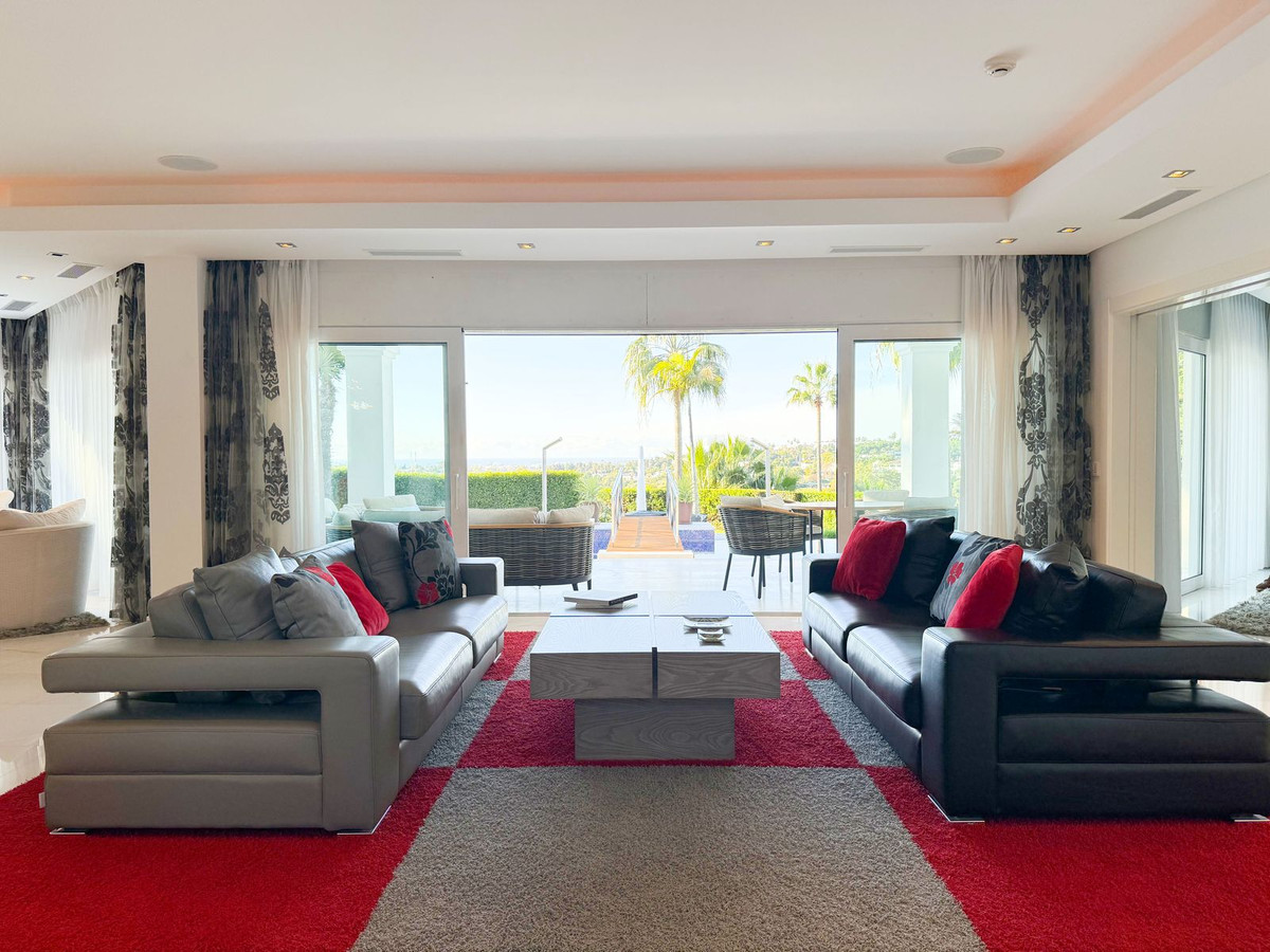 6 кровать Вилла курортная аренда в La Quinta, Benahavis