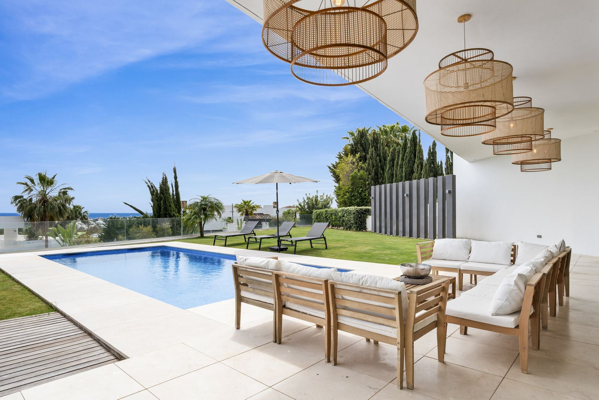 Casa de 5 Dormitorios y 6 Baños en venta en Benahavís