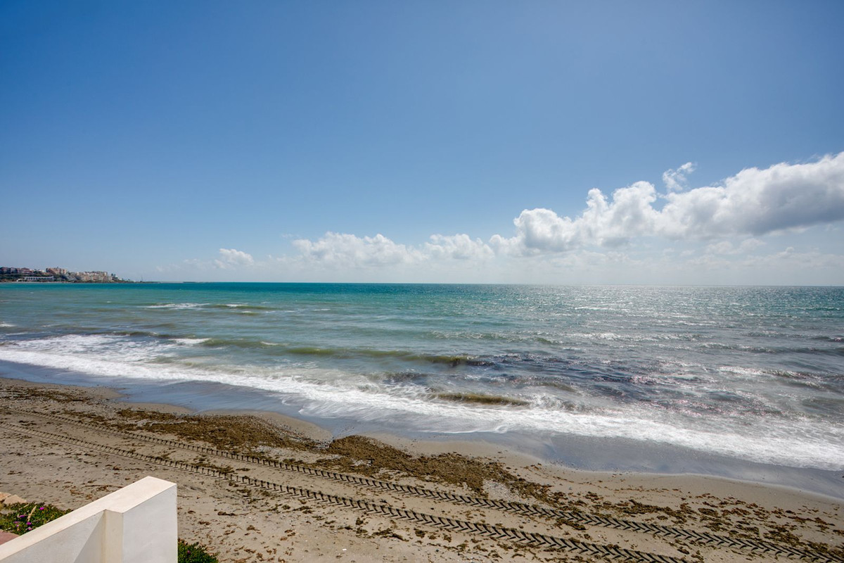 3 спални - Вила за продажба в Estepona