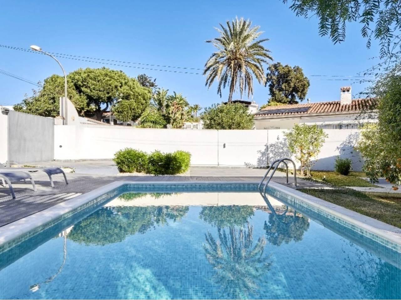 3 Bed - Townhouse Holiday Rental in Marbella Centre