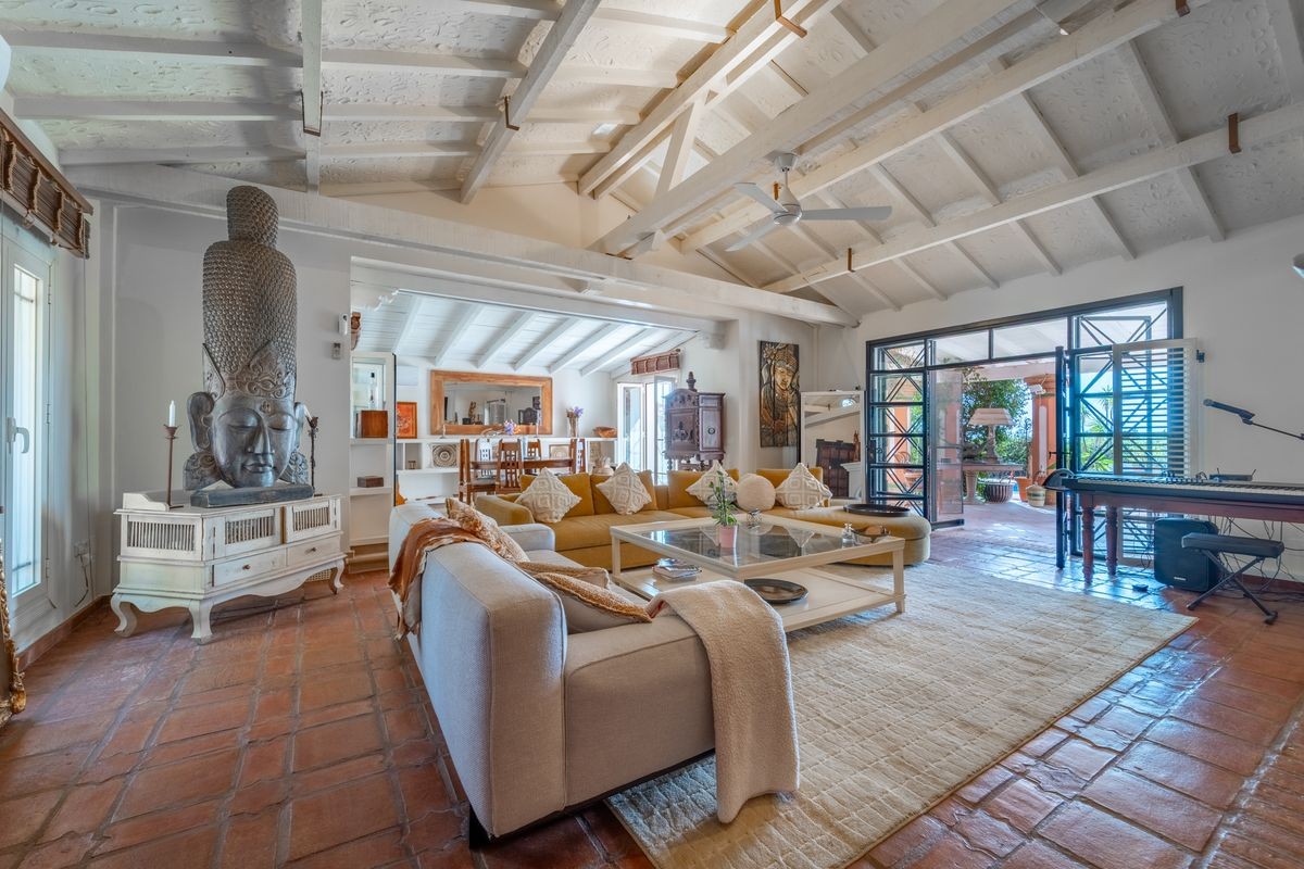 Casa de 4 Dormitorios en alquiler en San Pedro de Alcántara