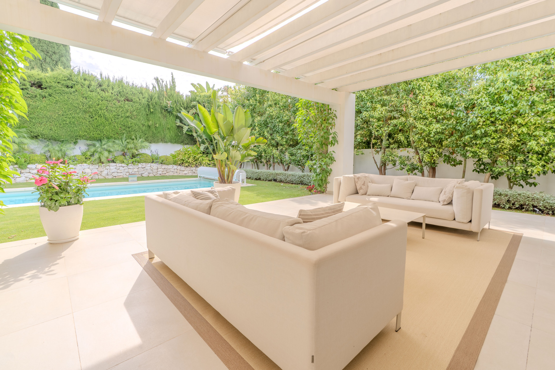 5 спални - Вила за продажба в Sierra Blanca, Marbella
