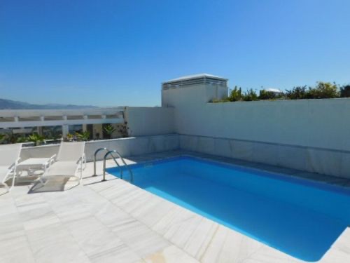 3 Bed, 4 Bath - Penthouse for Sale in Puerto Banus, Marbella