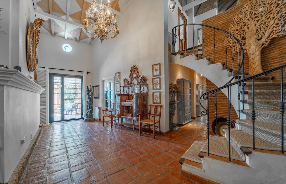 Casa de 4 Dormitorios en alquiler en San Pedro de Alcántara