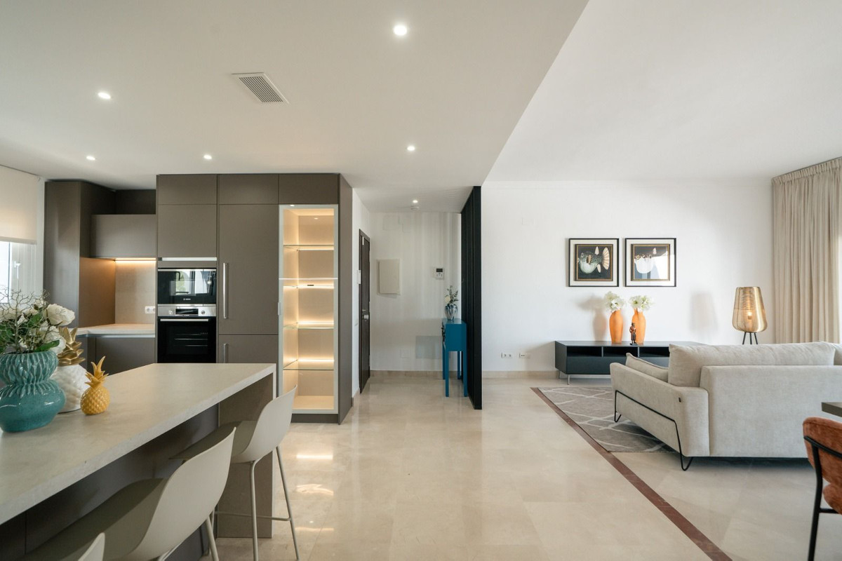 Ático de 2 Dormitorios y 2 Baños en venta en Benahavís