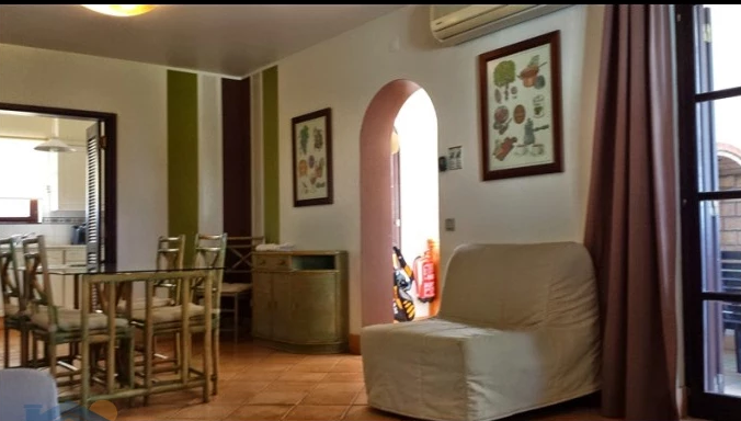 Piso de 2 Dormitorios y 2 Baños en venta en Olhos de Água, Albufeira