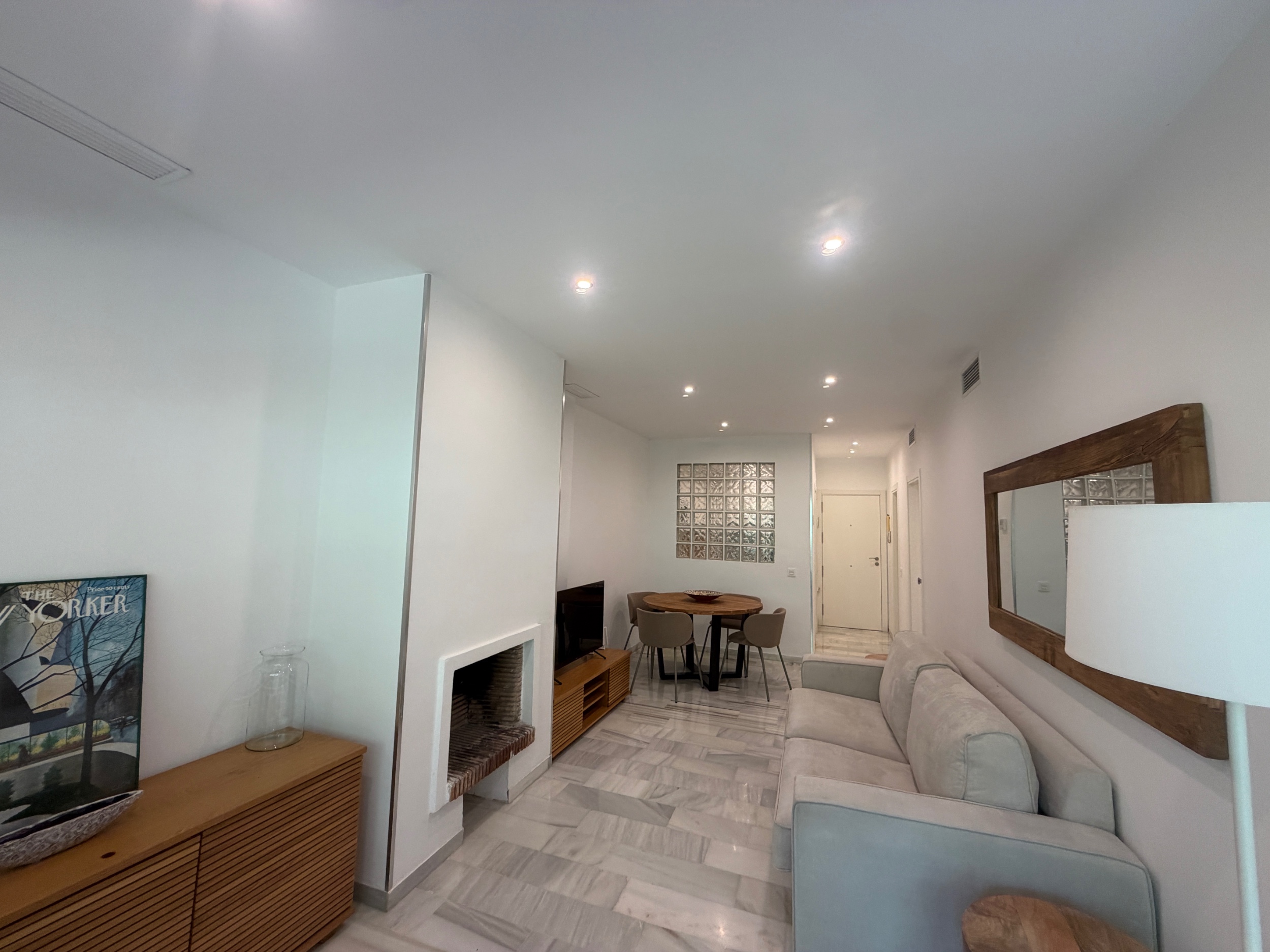 2 Bed, 1 Bath - Apartment Holiday Rental in Marbella