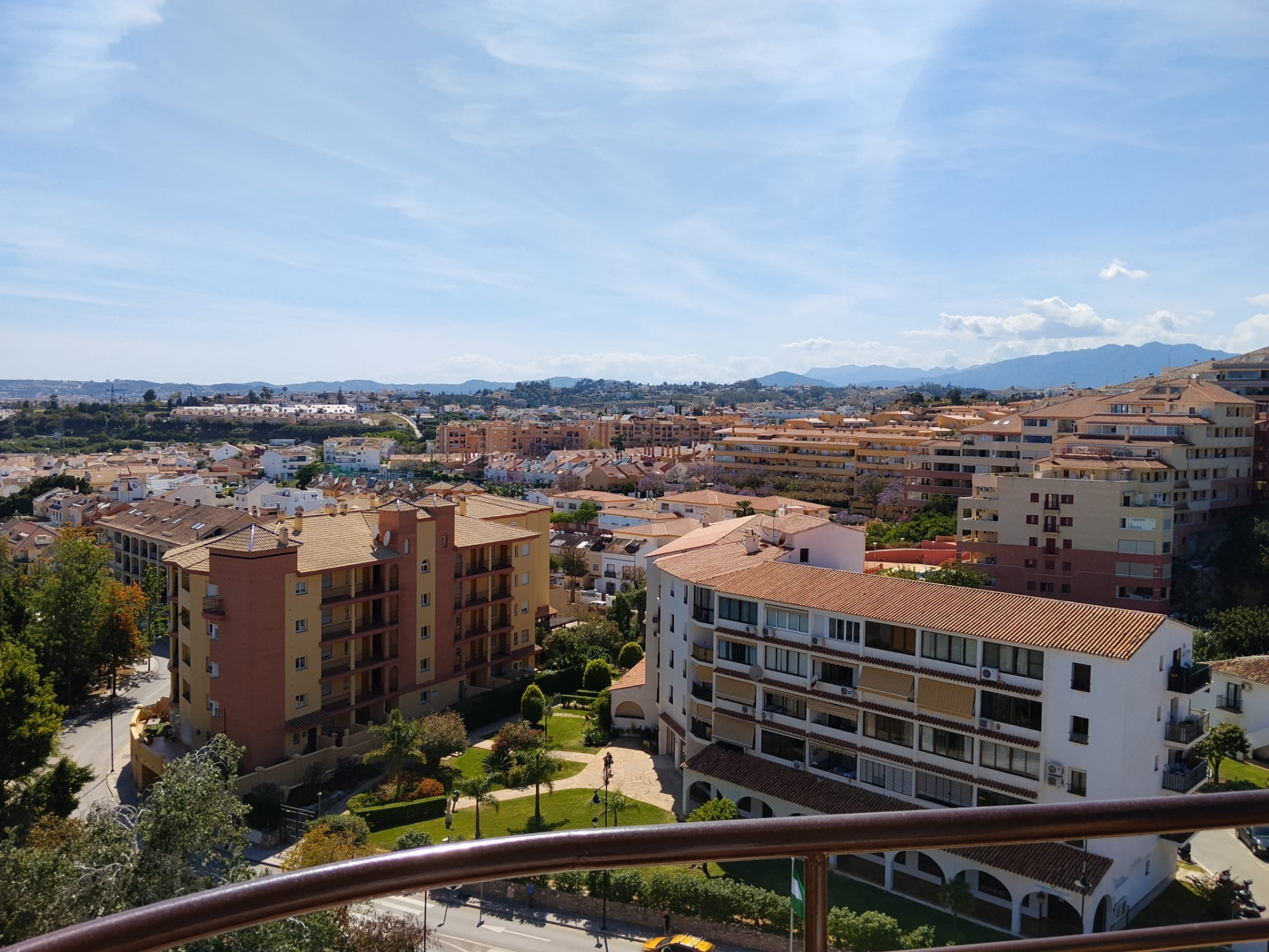 Piso de 2 Dormitorios y 2 Baños en venta en Fuengirola