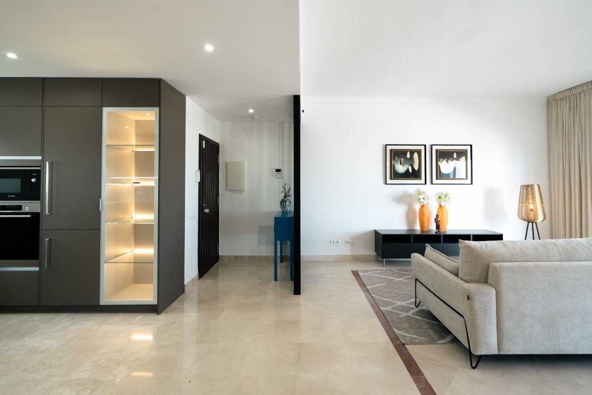 Ático de 2 Dormitorios y 2 Baños en venta en Benahavís