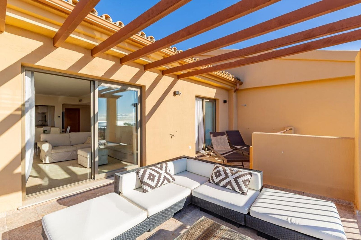 Ático de 2 Dormitorios en venta en Benahavís