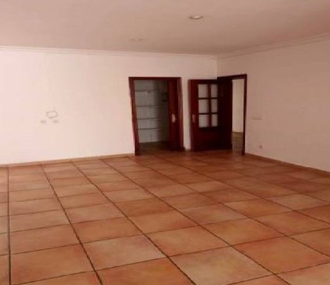 Piso de 4 Dormitorios y 3 Baños en venta en Portocolom