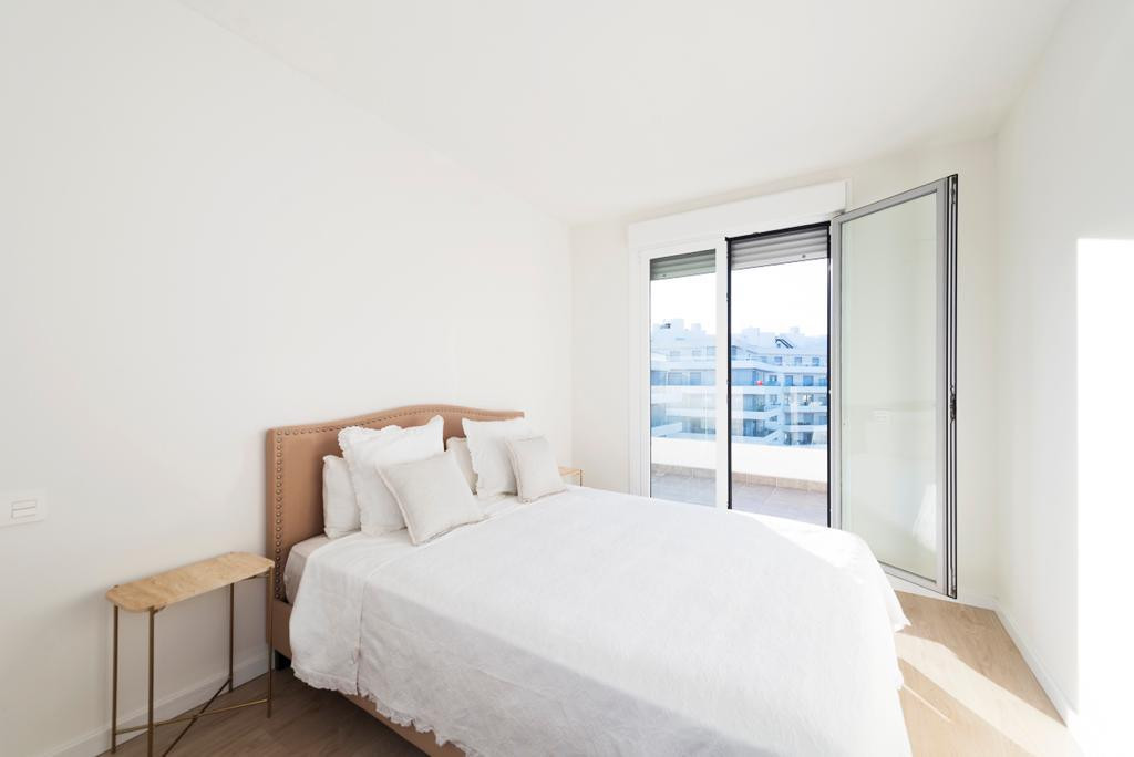Ático de 3 Dormitorios y 2 Baños en alquiler en Nueva Andalucía, Marbella