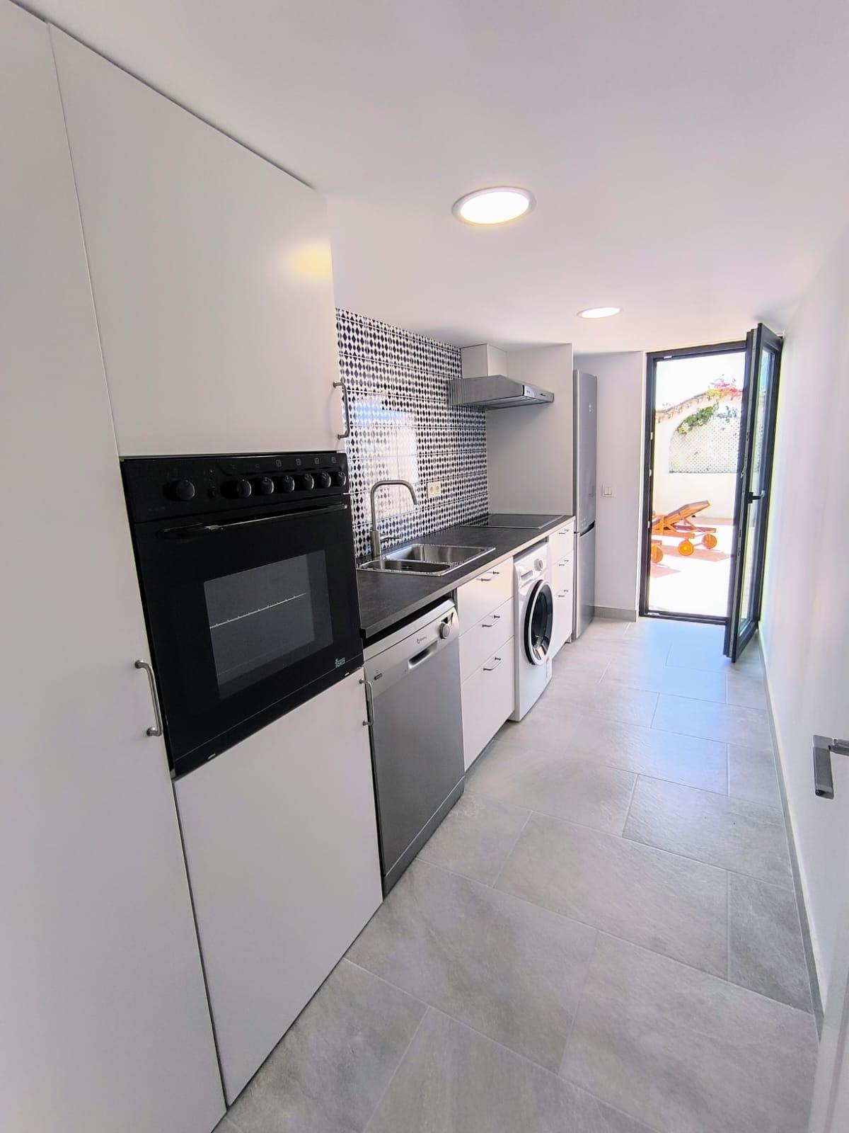 Casa de 4 Dormitorios en alquiler en Mijas