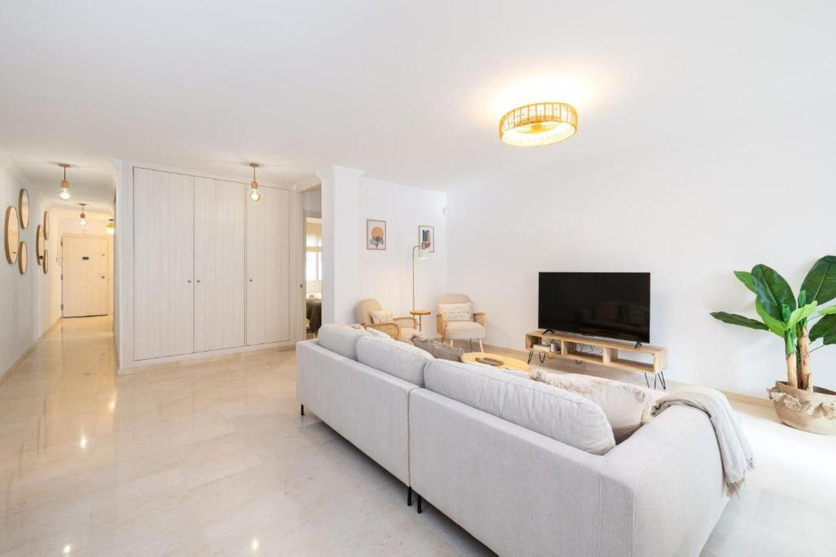 Piso de 4 Dormitorios en venta en Fuengirola