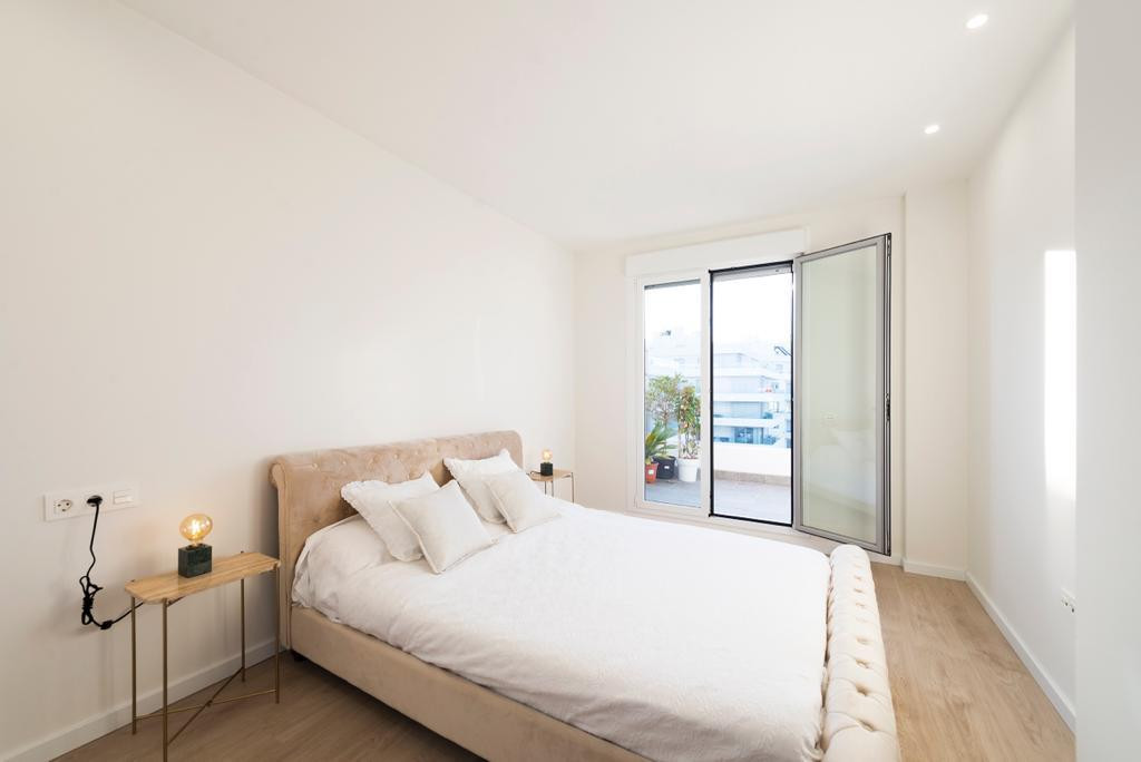 Ático de 3 Dormitorios y 2 Baños en alquiler en Nueva Andalucía, Marbella
