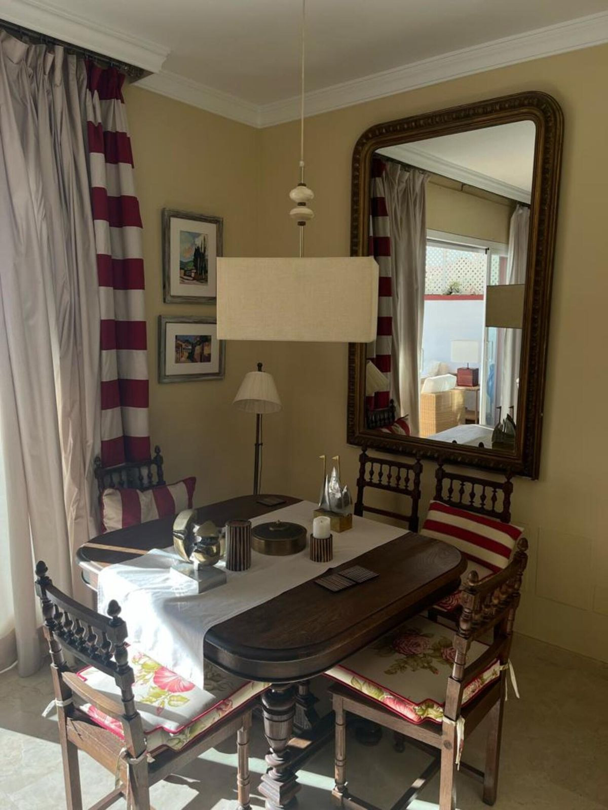 Piso de 2 Dormitorios y 2 Baños en alquiler vacacional en Elviria, Marbella