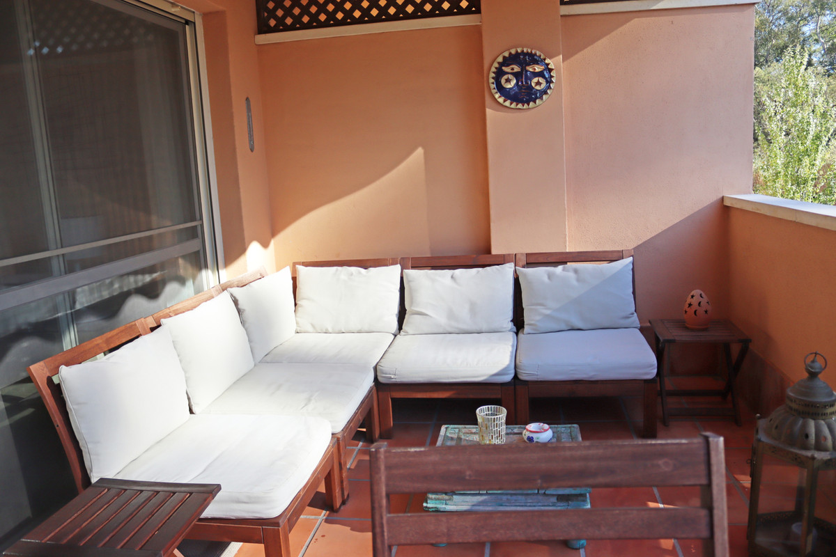 Piso de 3 Dormitorios en venta en Carib Playa, Marbella