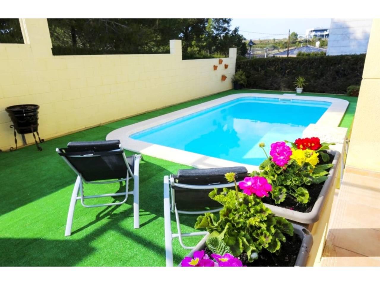 Casa Adosada de 4 Dormitorios y 3 Baños en alquiler vacacional en Salou