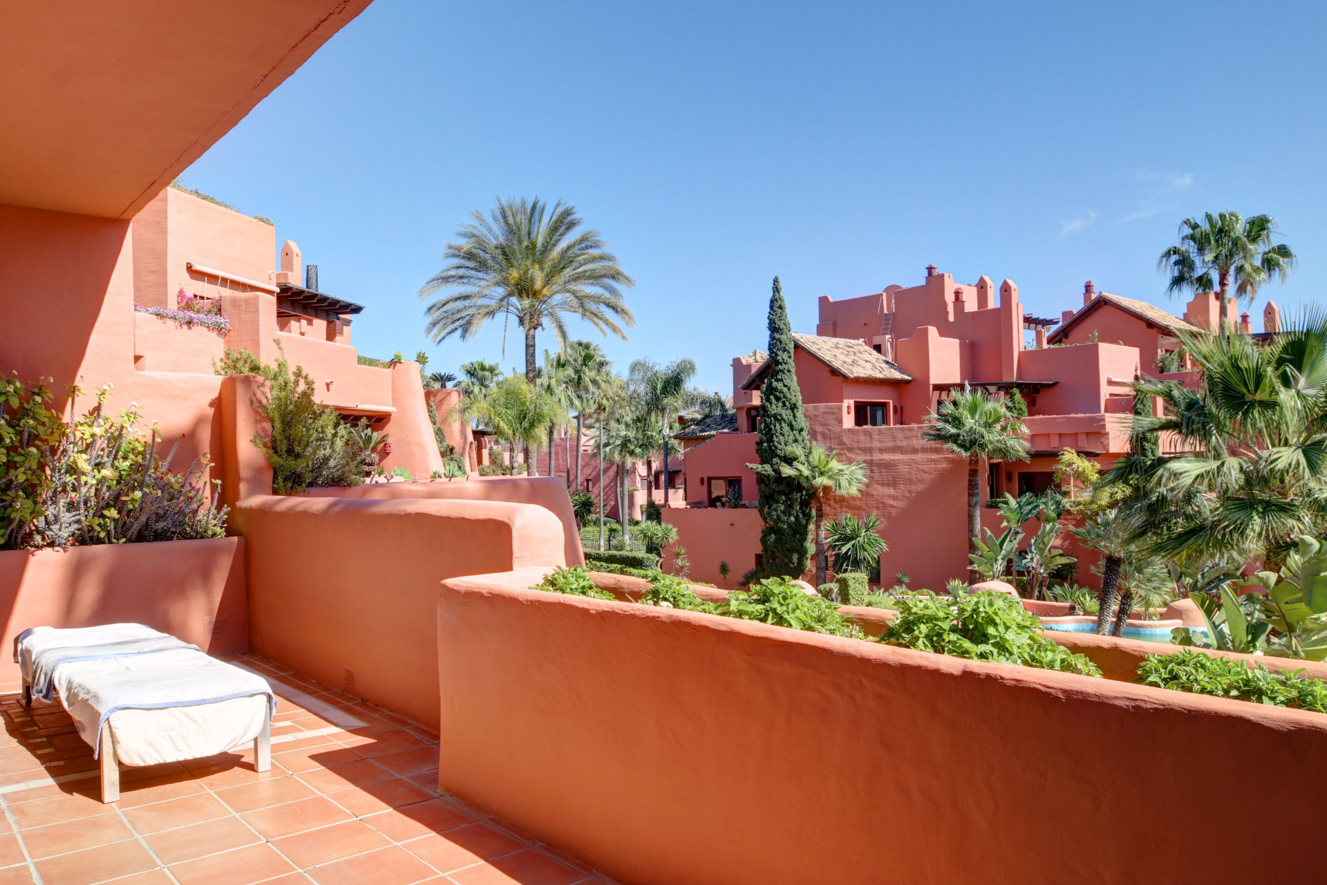 2 спални - Апартамент за продажба в Estepona