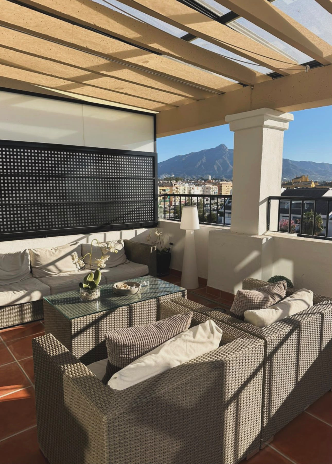 Piso de 3 Dormitorios y 3 Baños en alquiler en San Pedro de Alcántara