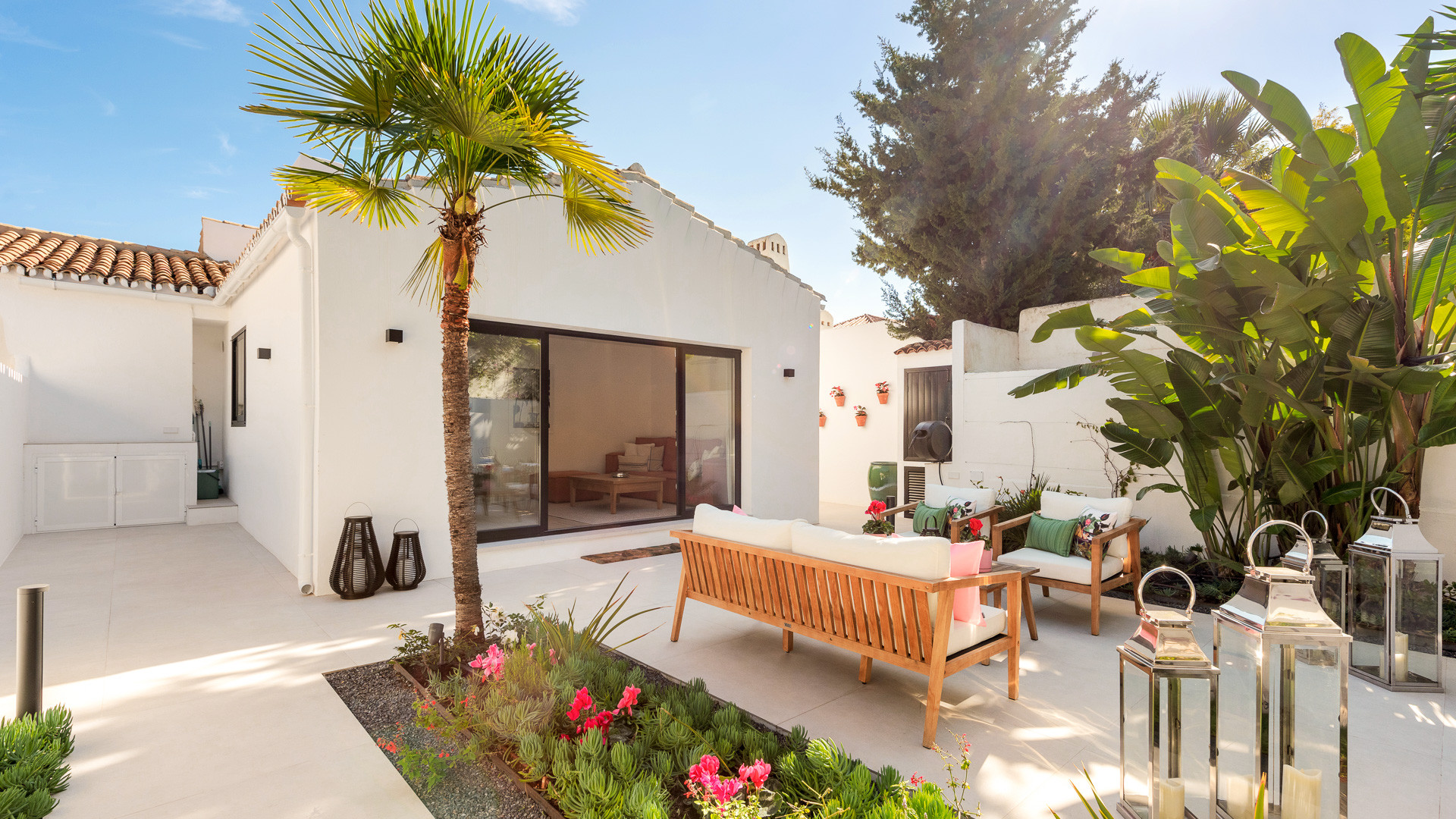 3 спални, 3 бани - Вила за продажба в Marbella Golden Mile