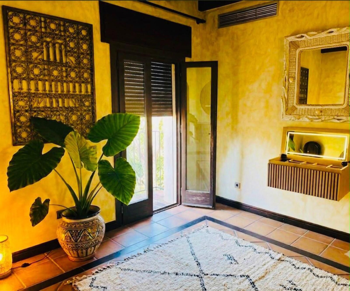 Casa de 5 Dormitorios en alquiler en Marbella