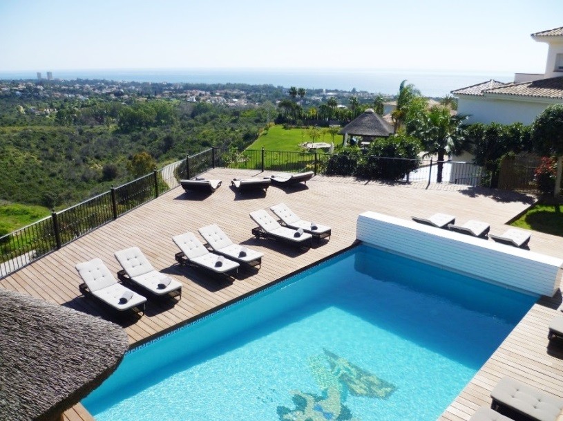 5 Bed, 5 Bath - Villa Holiday Rental in El Rosario, Marbella