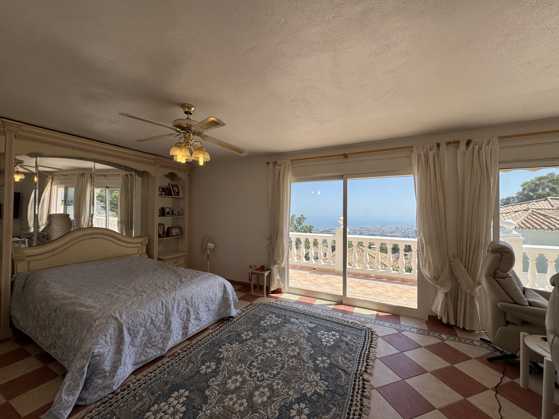 Casa de 5 Dormitorios y 4 Baños en venta en Mijas Pueblo