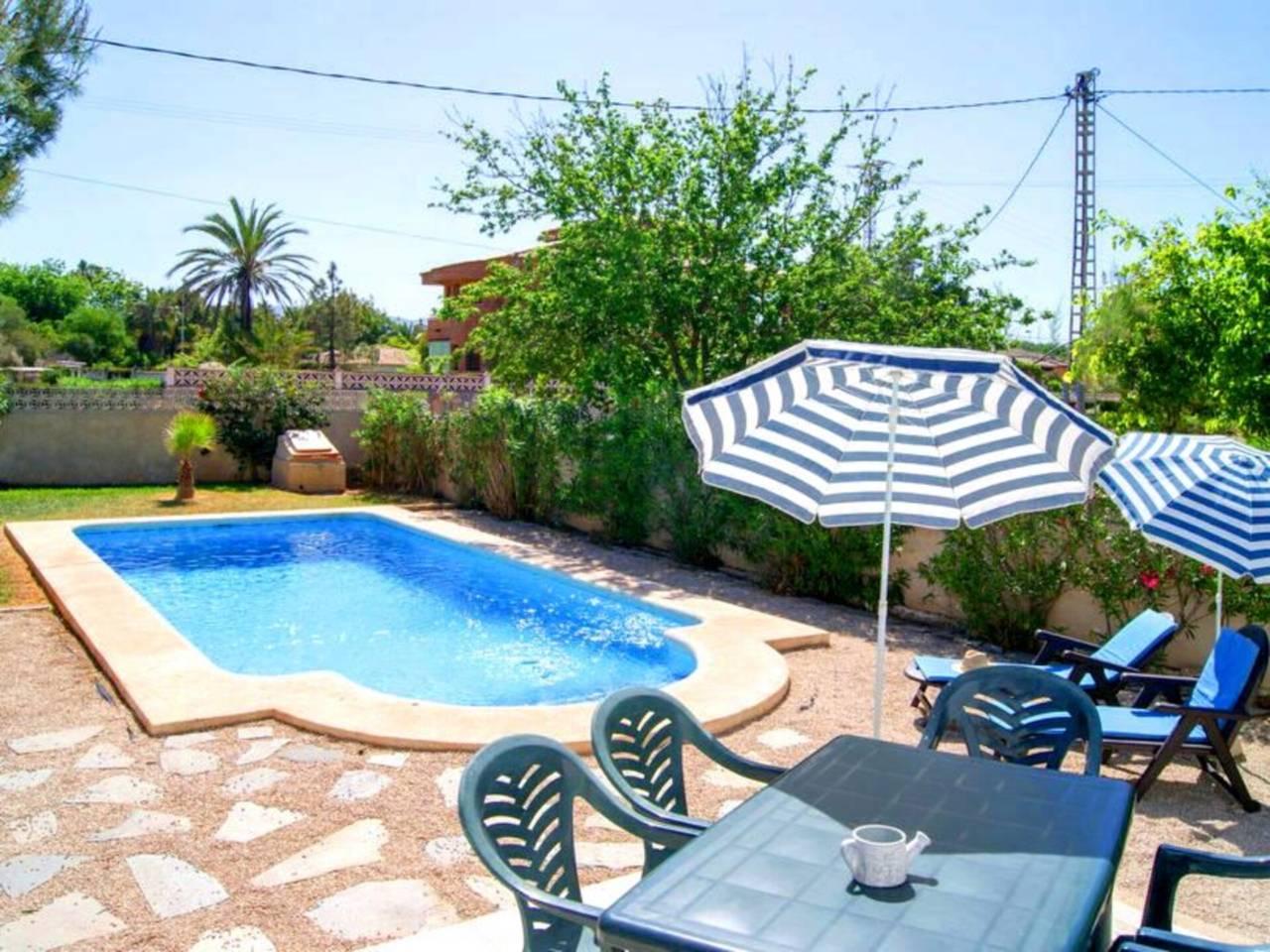 Casa Adosada de 4 Dormitorios en alquiler vacacional en Monte Pego, Dénia