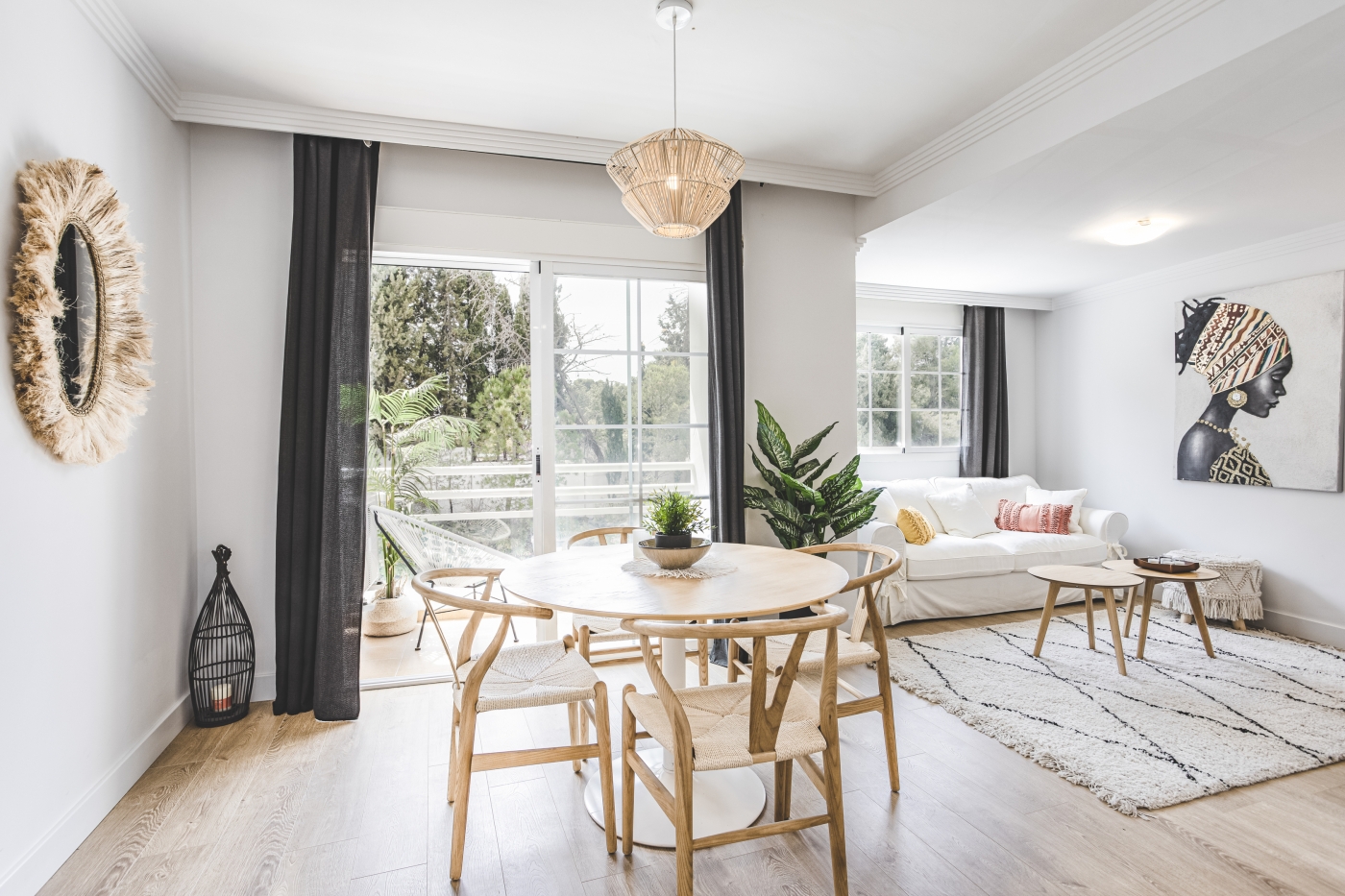 Piso de 2 Dormitorios y 1 Baño en venta en Nueva Andalucía, Marbella