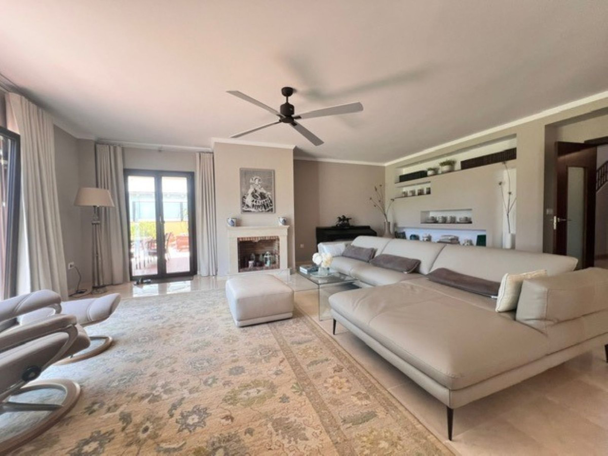 5 кровать Вилла для продажи в Guadalmina Alta, San Pedro de Alcántara
