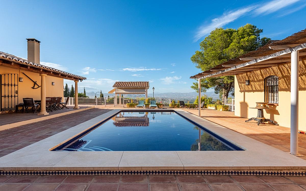 Casa de 4 Dormitorios en venta en Málaga