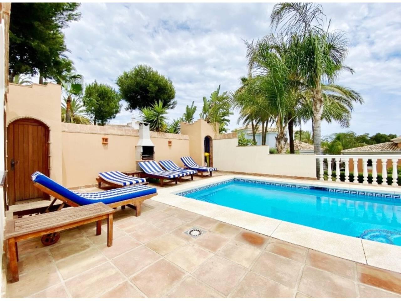 Casa de 4 Dormitorios en alquiler vacacional en Mijas Pueblo