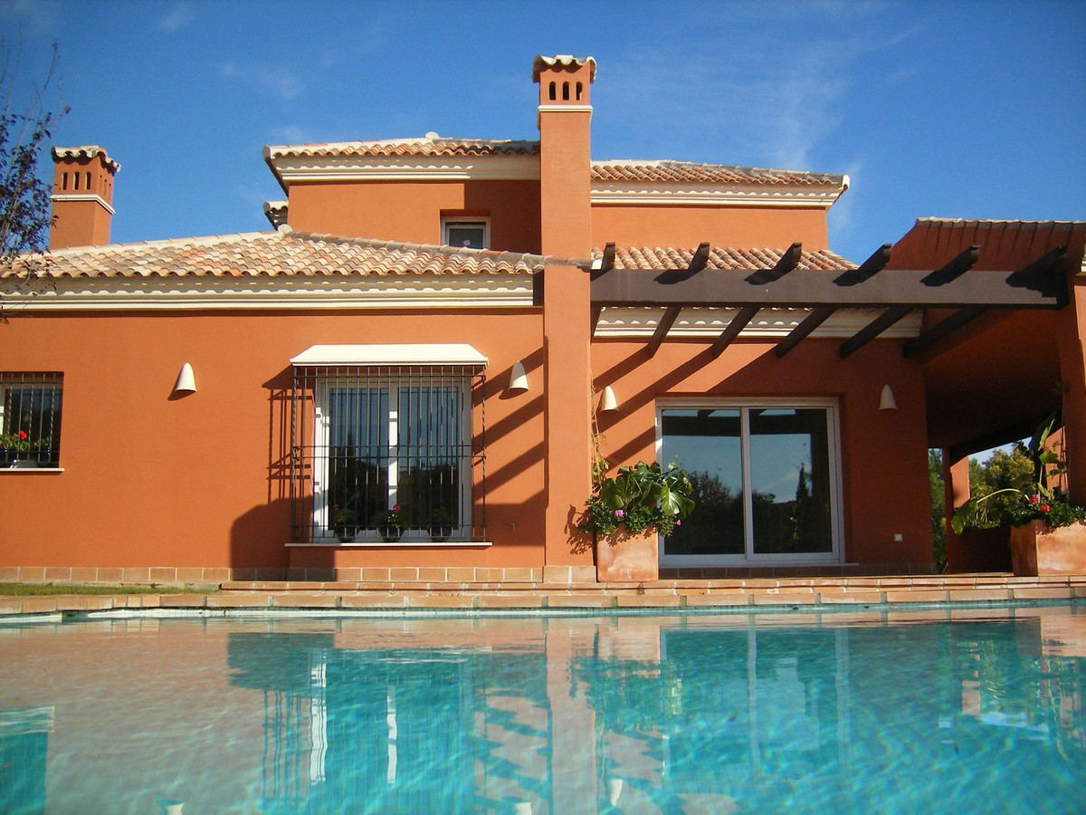 Casa de 4 Dormitorios y 4 Baños en venta en Sotogrande Alto