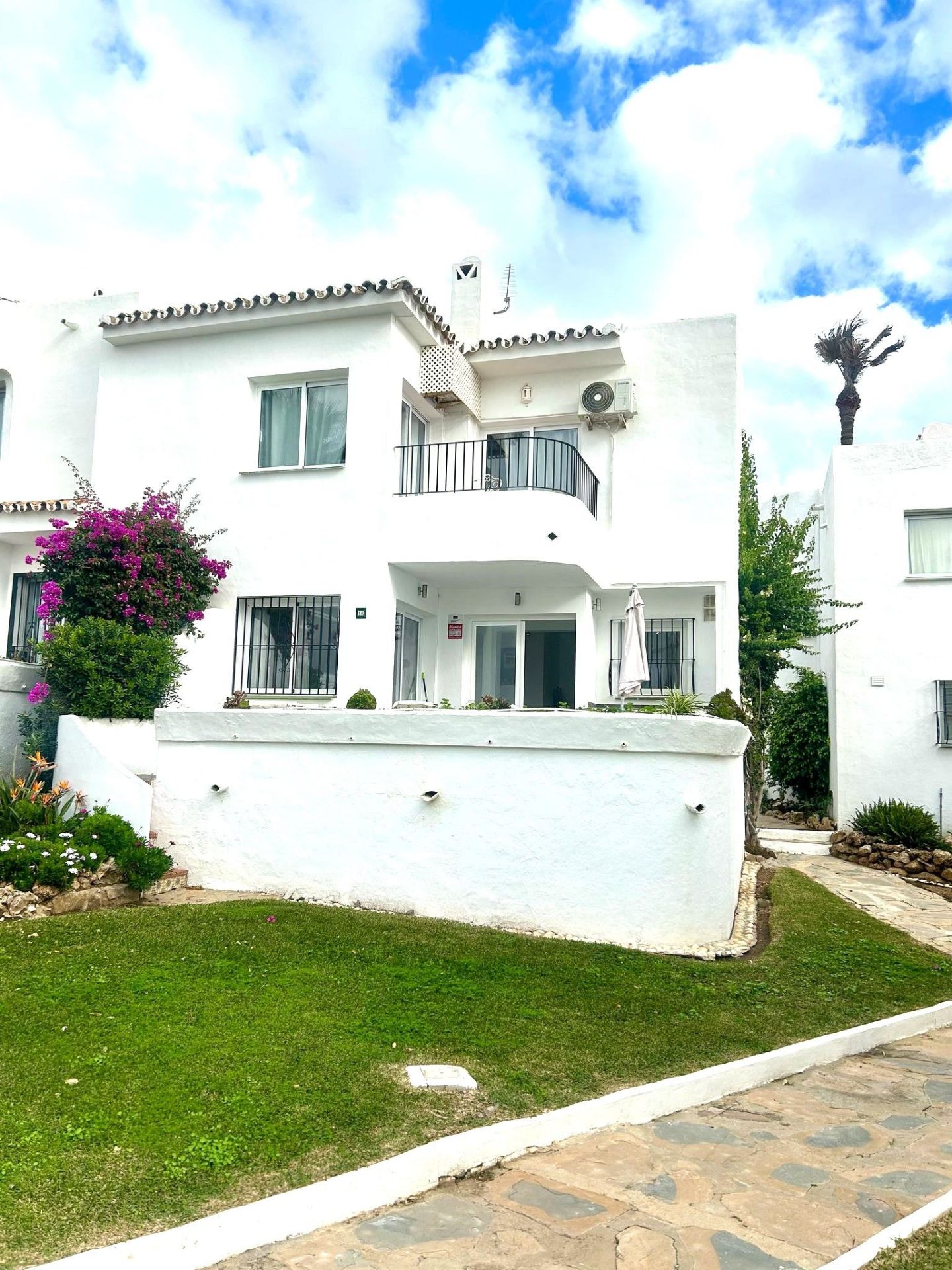 2 кровать 2 ванна Вилла для продажи в Calahonda, Mijas