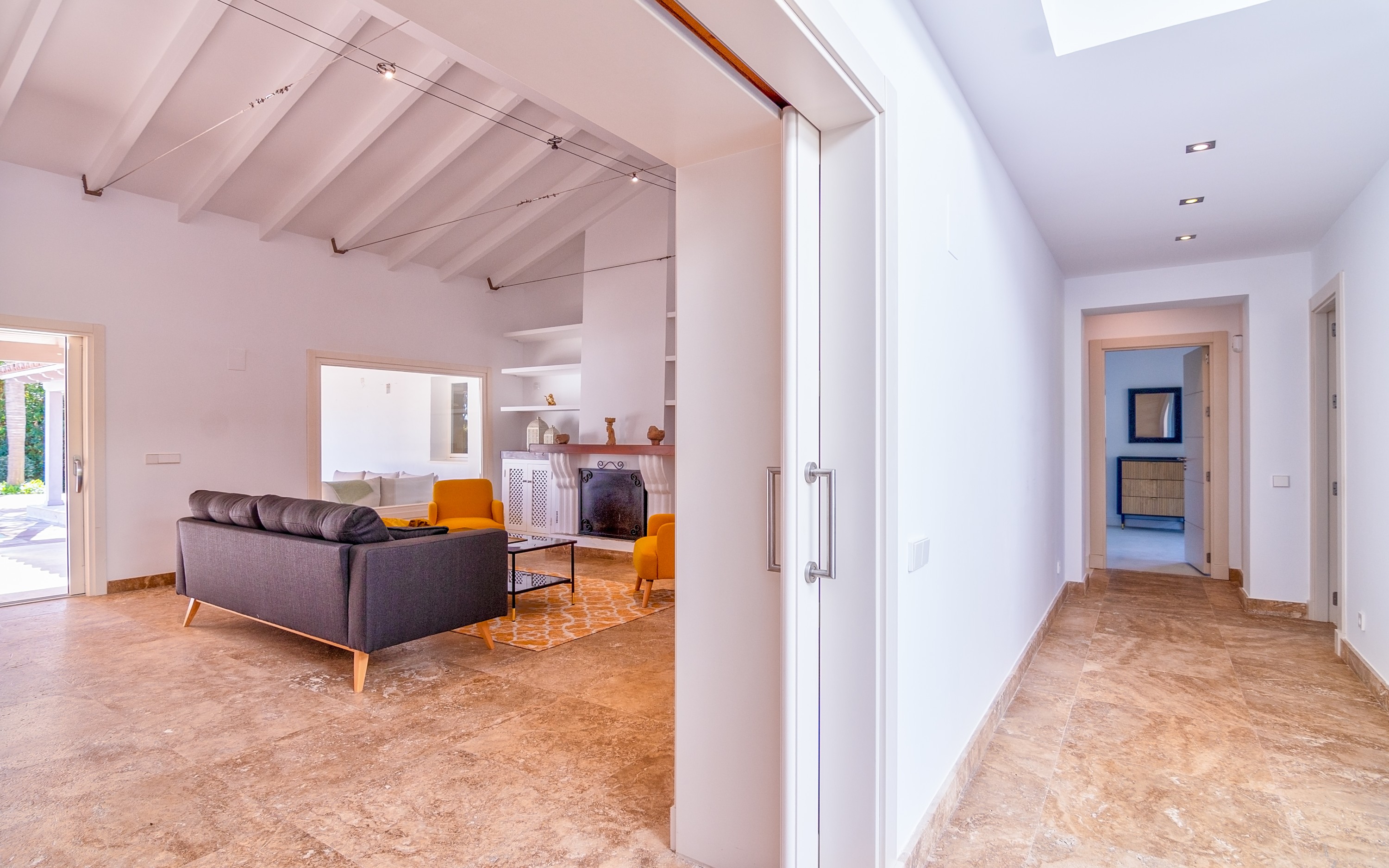 Casa de 5 Dormitorios y 3 Baños en alquiler en Sotogrande