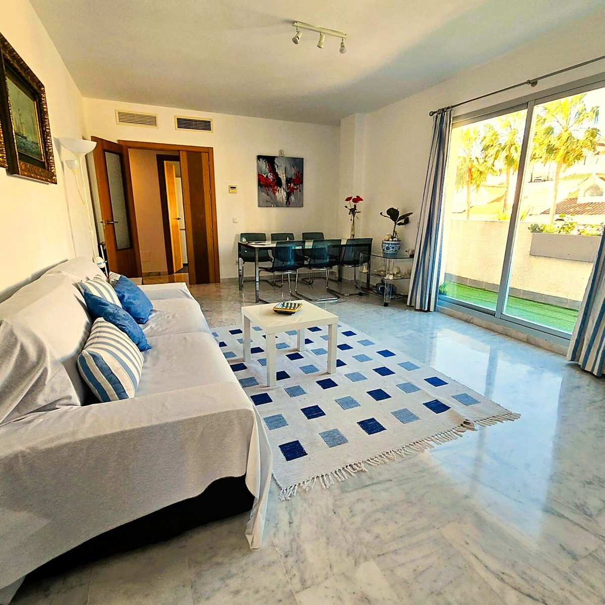 Piso de 2 Dormitorios en venta en Riviera del Sol, Mijas