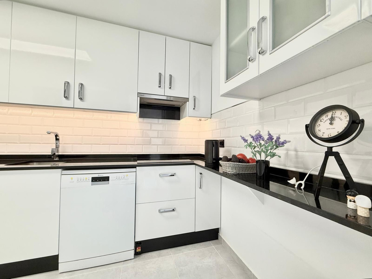 Piso de 2 Dormitorios y 2 Baños en venta en Fuengirola