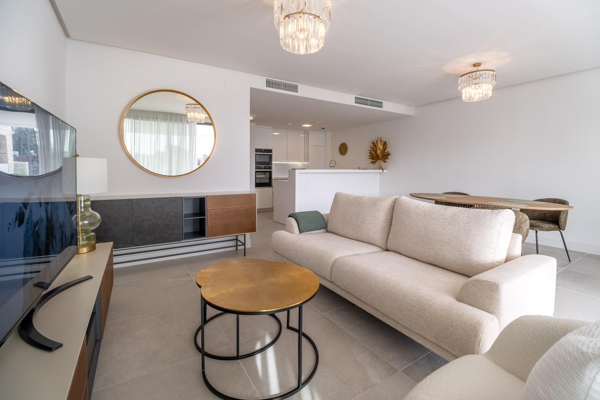 Piso de 3 Dormitorios y 2 Baños en venta en Artola, Marbella