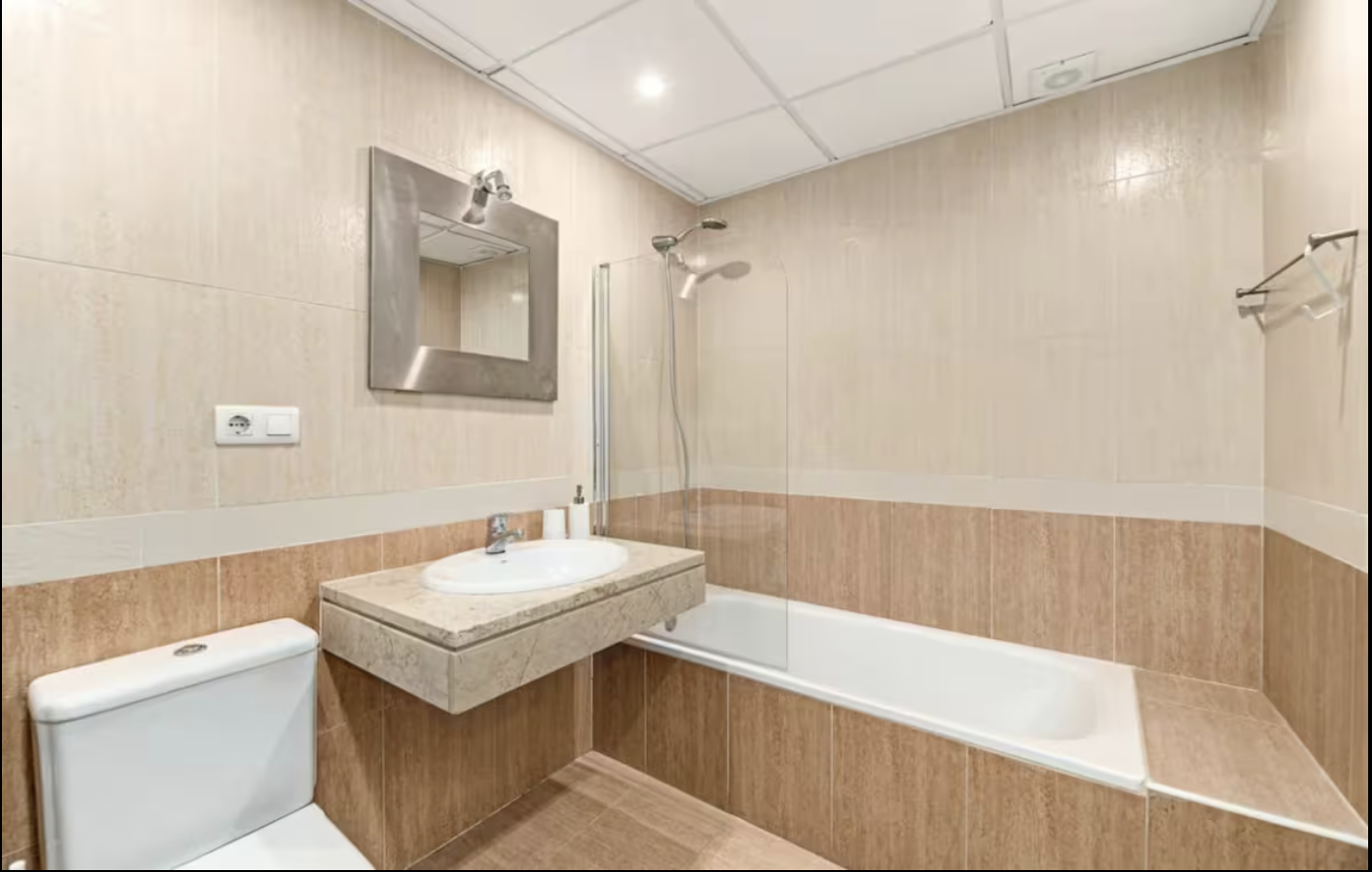 Piso de 1 Dormitorio y 1 Baño en alquiler vacacional en Nueva Andalucía, Marbella