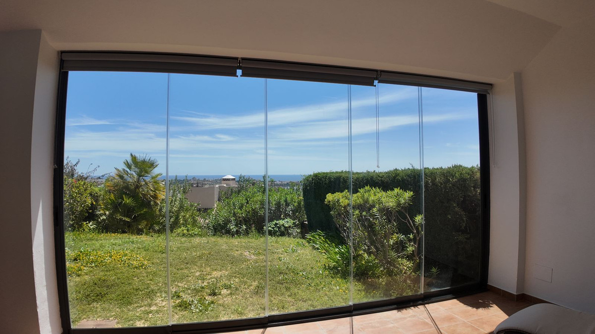 Casa Adosada de 4 Dormitorios y 3 Baños en venta en Benahavís