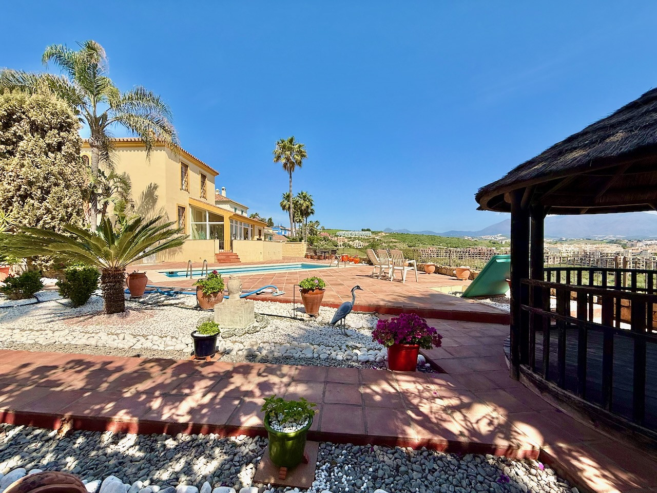Casa de 5 Dormitorios y 4 Baños en venta en La Duquesa